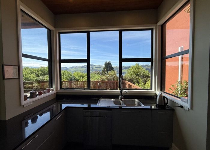  at 16 Ascog Road, Ravensbourne, Dunedin, Otago