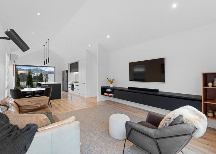  at 6 Helen Place, Halswell, Christchurch City, Canterbury