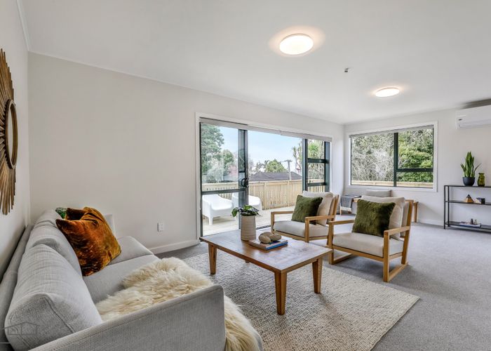  at 33 Cron Avenue, Te Atatu South, Waitakere City, Auckland