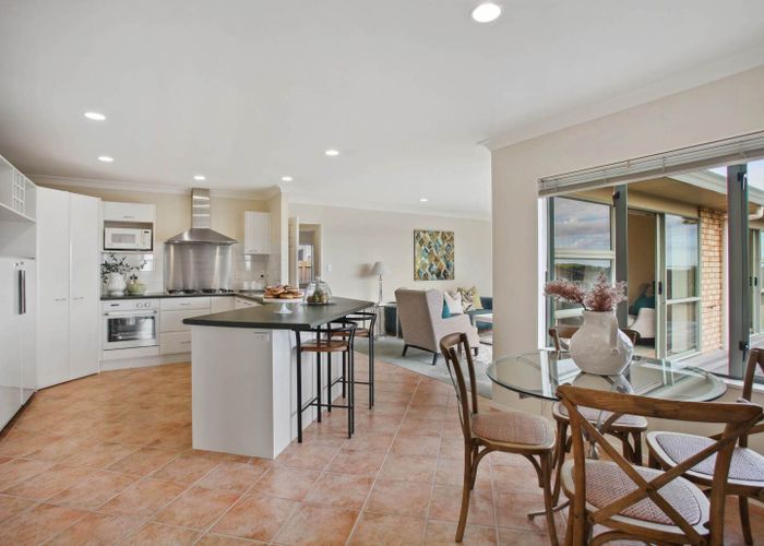  at 11 Conacher Close, East Tamaki Heights, Auckland