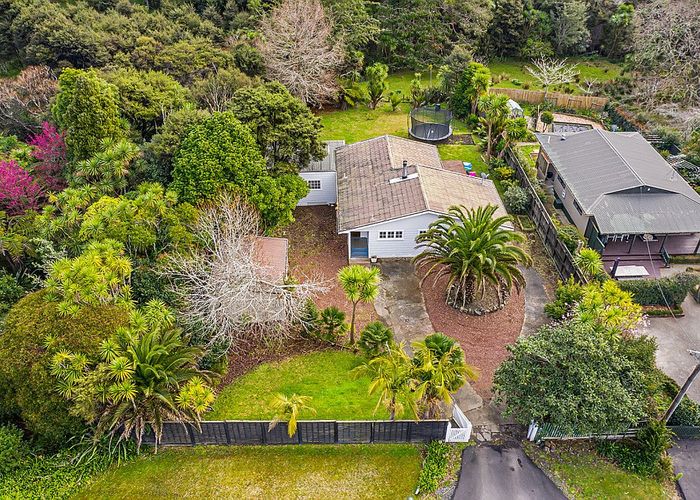  at 86 Waitakere Road, Henderson