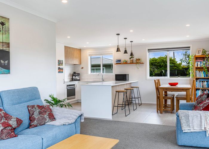  at 16A Gloria Avenue, Te Atatu Peninsula, Auckland