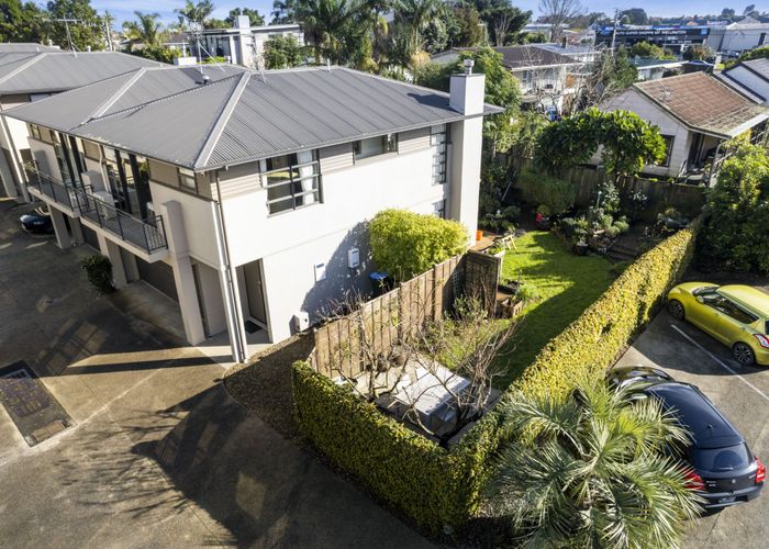  at 74E Ireland Road, Mount Wellington, Auckland