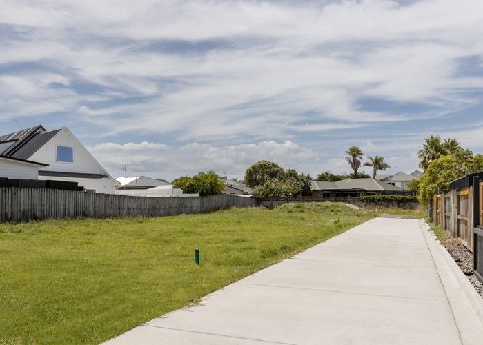  at 5 & 7 Katerini Grove, Papamoa Beach, Tauranga, Bay Of Plenty