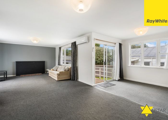  at 11 Graham Avenue, Te Atatu Peninsula, Waitakere City, Auckland