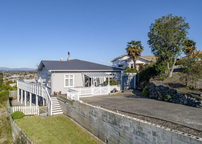  at 14 Guys Hill Road, Hospital Hill, Napier, Hawke's Bay