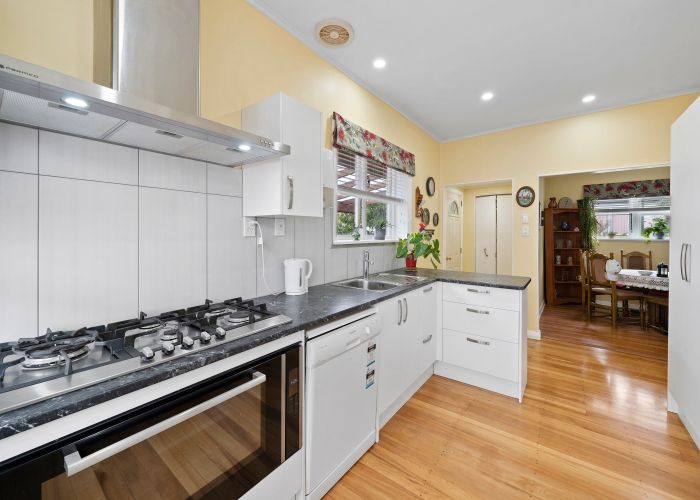  at 32 Bell Road, Waiwhetu, Lower Hutt