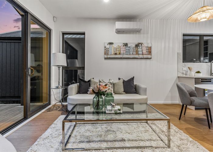  at 21 Paretao Street, Massey, Auckland