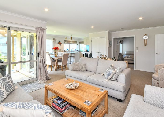  at 68 Kowhai Avenue, KAIAUA, MIRANDA