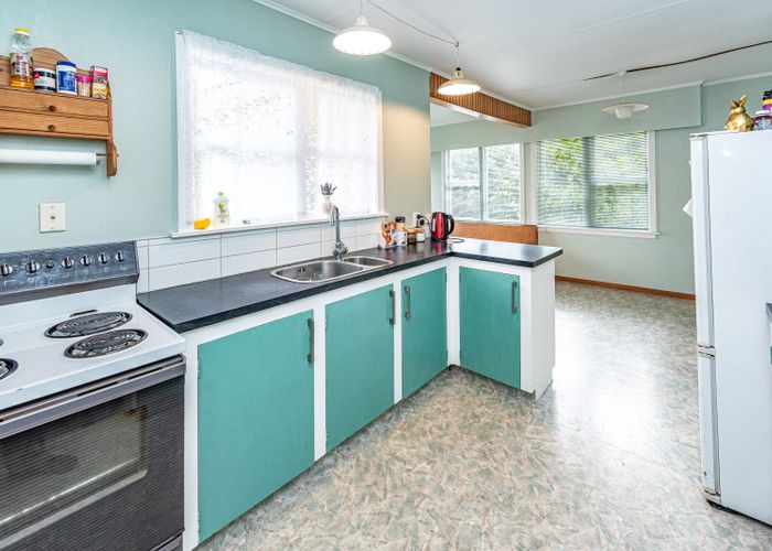  at 43 Manuka Street, Castlecliff, Whanganui