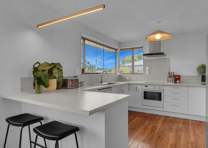  at 16 Thistledown Place, Woolston, Christchurch City, Canterbury