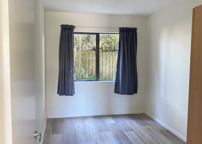  at 418F Albany Highway, Albany, North Shore City, Auckland