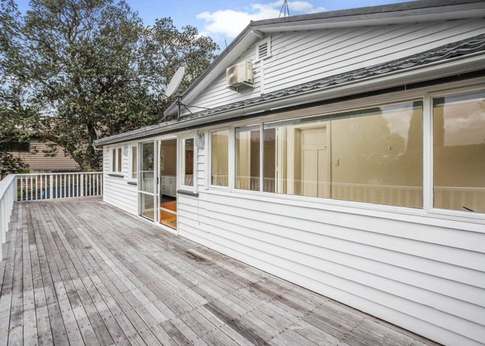  at 2/91 Sarsfield Street, Herne Bay, Auckland