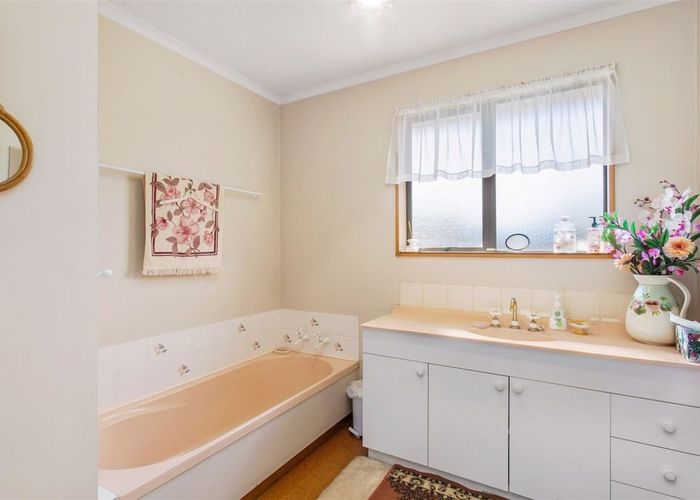  at 10 Corfe Street, Ilam, Christchurch City, Canterbury