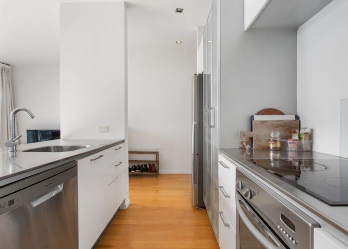  at 2/24 Westmoreland Street West, Grey Lynn, Auckland City, Auckland