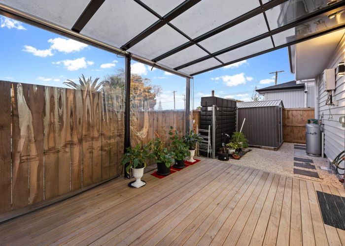  at 143B  Seabrook Avenue, New Lynn, Waitakere City, Auckland