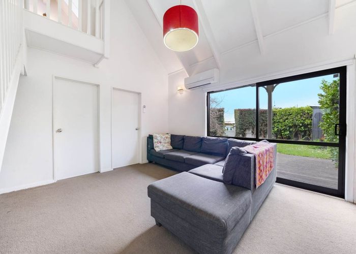  at 3/58 Manuroa Road, Takanini, Auckland