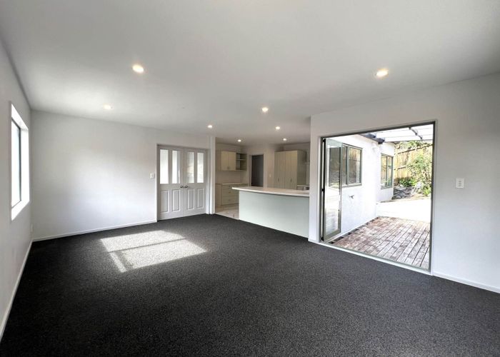  at 19 Lagoon Way, West Harbour, Waitakere City, Auckland