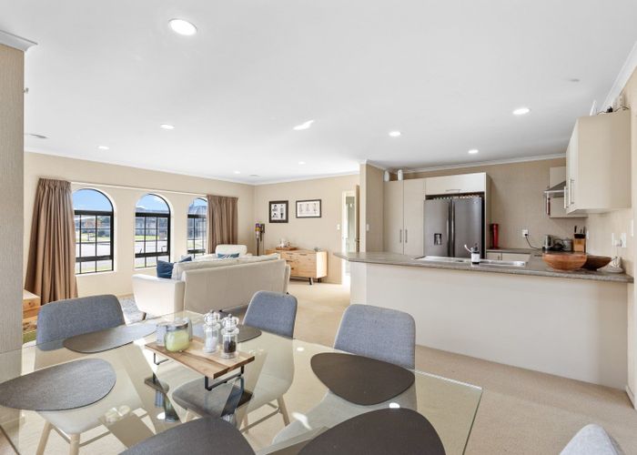  at 8 Cleveland Heights, Kelvin Grove, Palmerston North