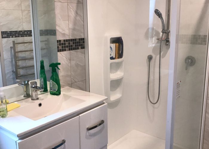  at 88A Sunset Road, Unsworth Heights, North Shore City, Auckland