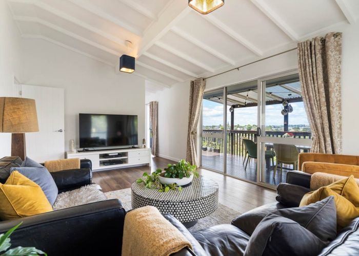  at 2 Captains Close, Torbay, North Shore City, Auckland