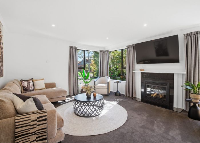  at 8 Kedleston Drive, Avonhead, Christchurch City, Canterbury