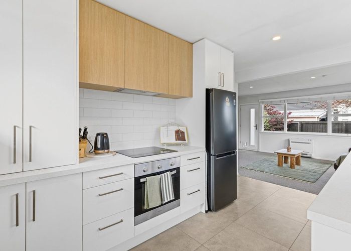  at 1/82 Holly Road, St. Albans, Christchurch City, Canterbury