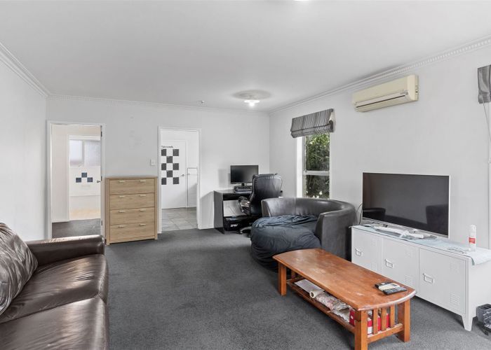  at 1/102 Roydvale Avenue, Burnside, Christchurch