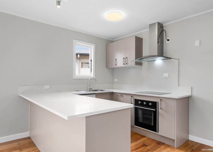  at 10/3 Picton Street, Howick, Auckland
