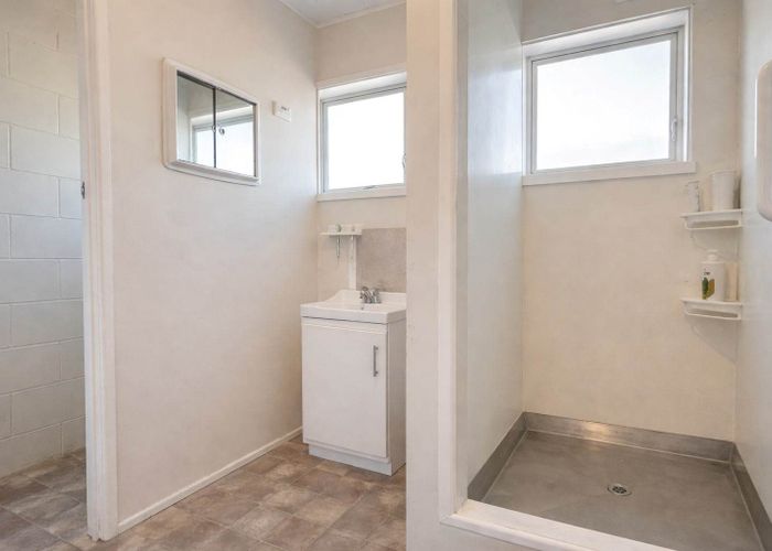  at 2/13 Koromiko Street, New Lynn, Waitakere City, Auckland