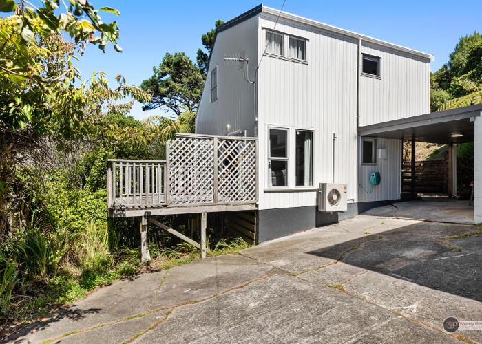  at 2/137 Park Road, Belmont, Lower Hutt