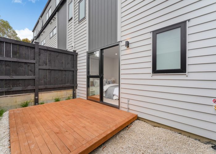  at 3/34 Lincoln Park Avenue, Massey, Auckland