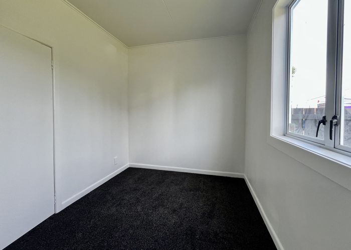  at 2/59 Pah Road, Cockle Bay, Manukau City, Auckland