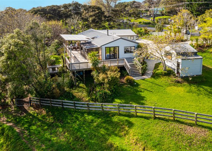  at 29/27 Mountain Road, Henderson Valley, Auckland