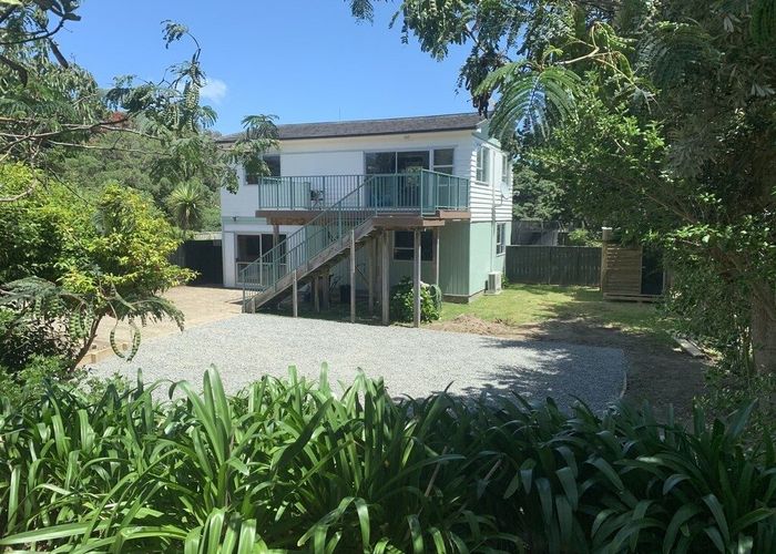  at 10 Konini Crescent, Waikanae Beach, Waikanae