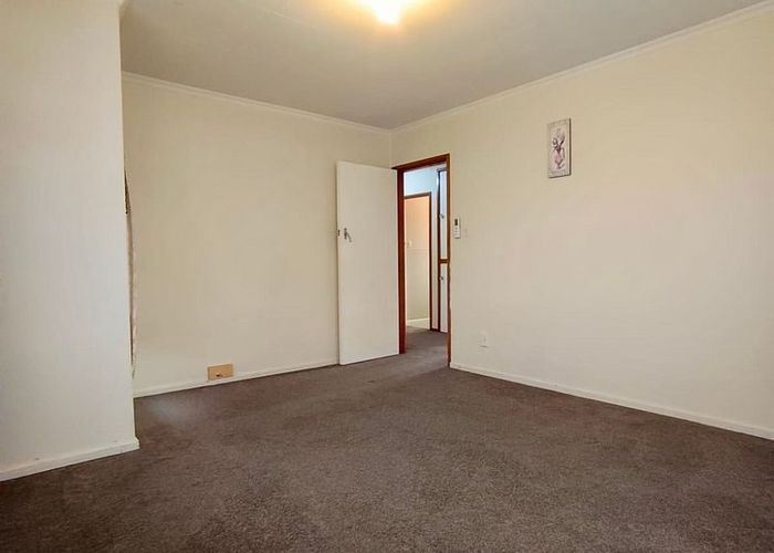  at 1/2 Joseph Grove, Elderslea, Upper Hutt, Wellington