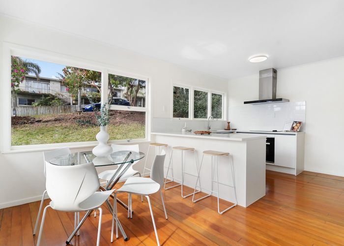  at 1/1 Nea Place, Hillcrest, North Shore City, Auckland