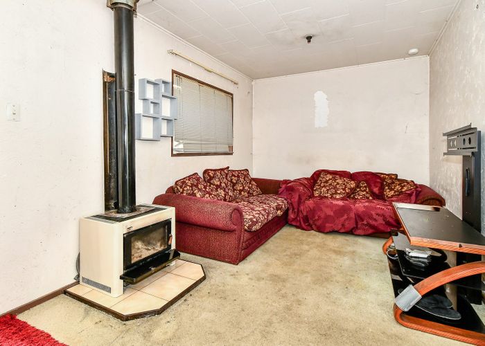  at 90C Beaumonts Way, Manurewa, Manukau City, Auckland