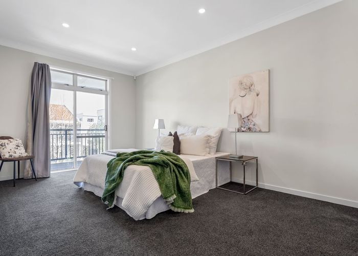  at 2/44 Carlos Drive, Flat Bush, Auckland