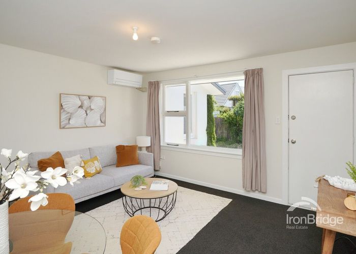  at 2/123 Hills Road, Edgeware, Christchurch