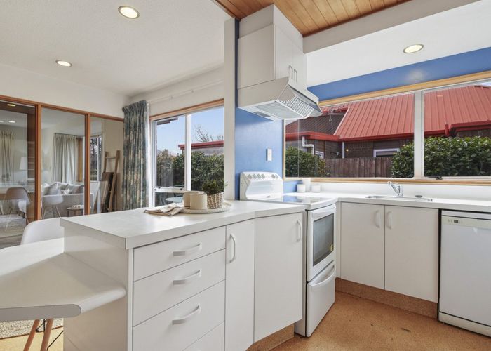  at 1/175 Hawthornden Road, Avonhead, Christchurch