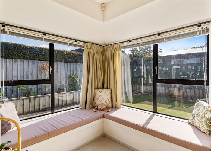  at 1/86 St Johns Road, Meadowbank, Auckland