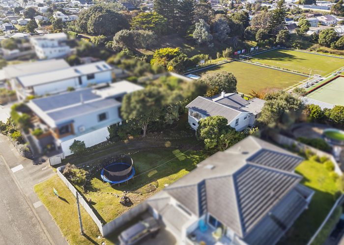  at 89 Seaview Road, Paraparaumu Beach, Kapiti Coast, Wellington