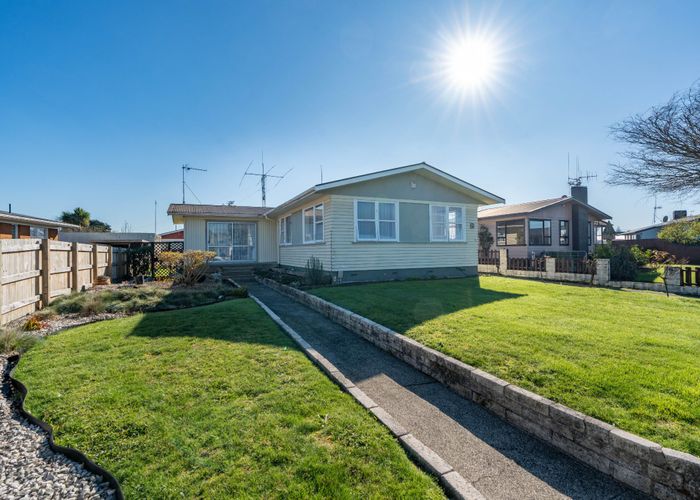  at 5 Bremridge Place, Melville, Hamilton, Waikato