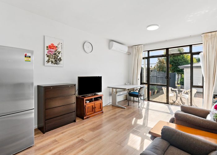  at 34/2 Armoy Drive, East Tamaki, Manukau City, Auckland