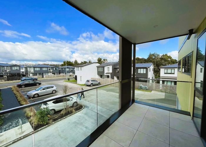  at 101/7 Newelm Lane, Flat Bush, Manukau City, Auckland