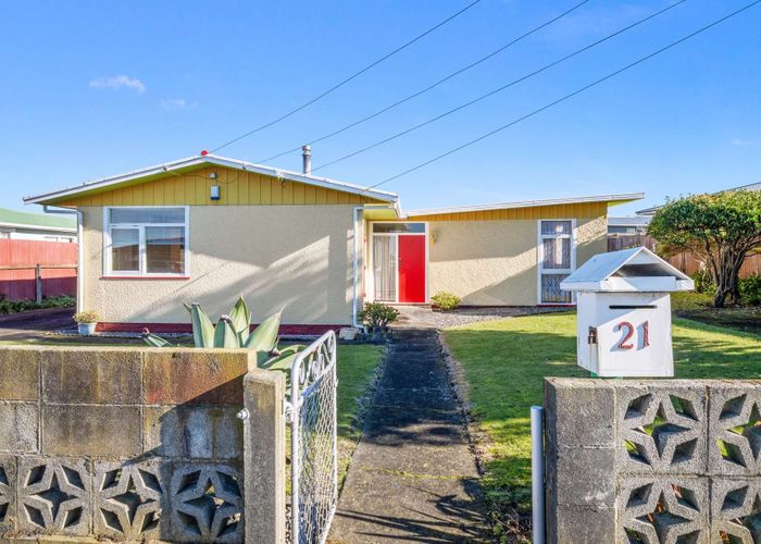  at 21 Raupo Street, Castlecliff, Whanganui, Manawatu / Whanganui