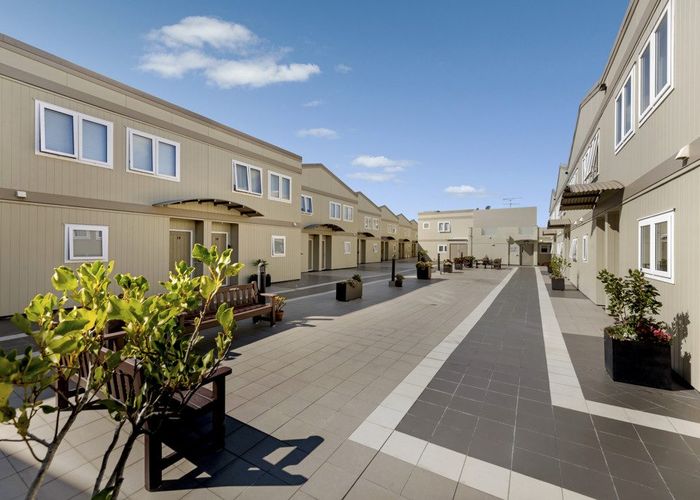 at 12/118 Broadway, Newmarket, Auckland City, Auckland
