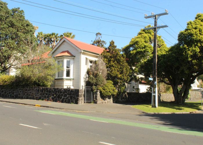  at 2/33 Mt Albert Rd, Mt Albert, Mount Albert, Auckland City, Auckland