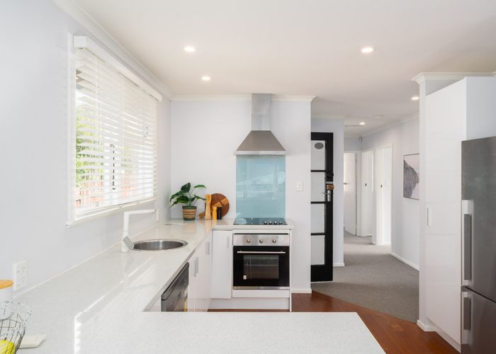  at 91 Rangituhi Crescent, Takapuwahia, Porirua, Wellington
